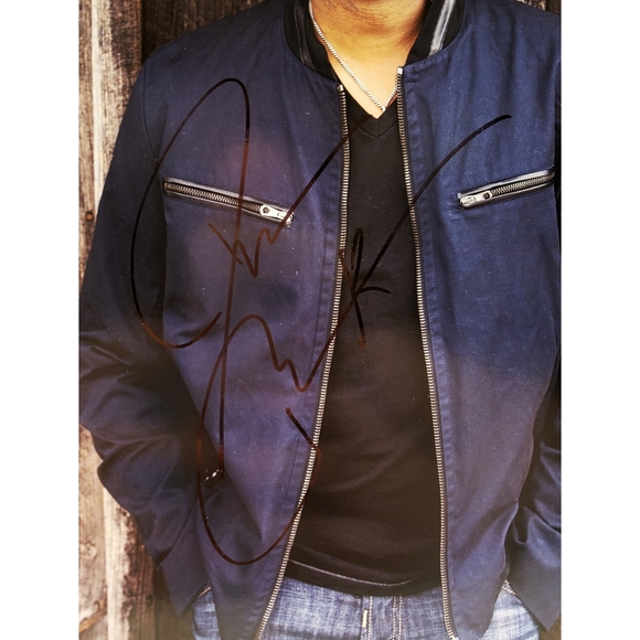 Darius Rucker | Autographed Photo - Picture 2 of 2